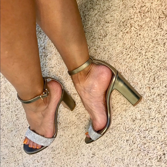 Valentino Garavani - Picture 3 of 7